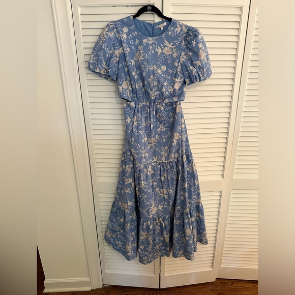 Wayf Plaza Cut Out Tiered Maxi Dress Size Large - Picture 3 of 4